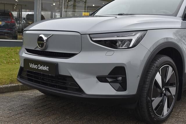 Occasion Volvo EX40 Plus 185 kW (252 PK) 2025 Grijs SUV