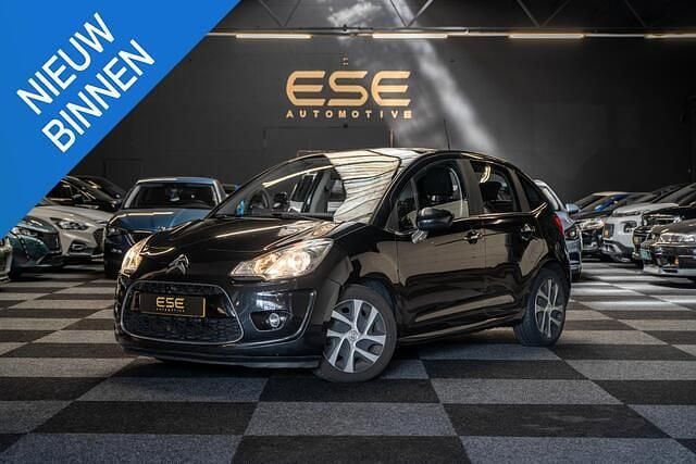 Zwart Gebruikt 2011 Citroën C3 SELECTION Hatchback | € 2.495 (Goede deal) - Afbeelding 1/4