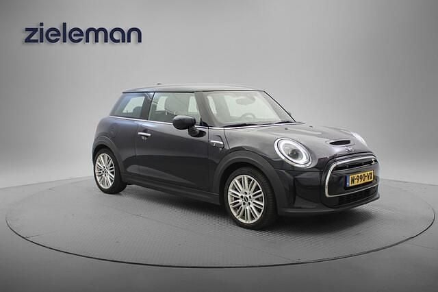 Blauw Gebruikt 2022 Mini Cooper Business Hatchback | € 17.345 (Goede deal) - Afbeelding 1/4