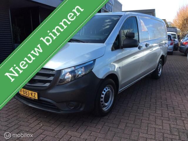 Grijs Gebruikt 2018 Mercedes Vito Business MPV | € 12.900 (Eerlijke prijs) - Afbeelding 1/4