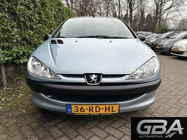 Occasion Peugeot 206 75 PK (55 kW) 2005 Grijs Hatchback