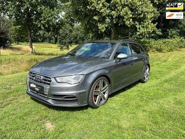 Grijs Gebruikt 2014 Audi A3 Sportback Hatchback | € 23.495 (Duur) - Afbeelding 1/4