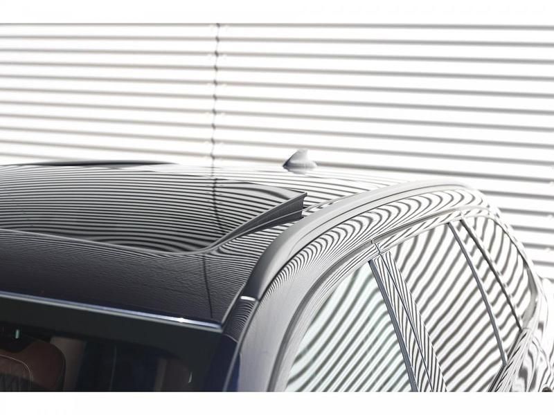 M carbonschwarz (donker zwart metallic) Gebruikt 2021 BMW 530 Comfort Edition Stationwagen | € 47.950 - Afbeelding 1/1
