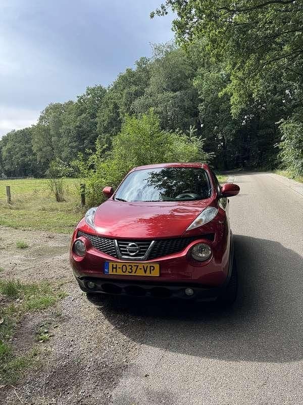 Rood Gebruikt 2011 Nissan Juke Tekna SUV | € 6.600 (Goede deal) - Afbeelding 1/4