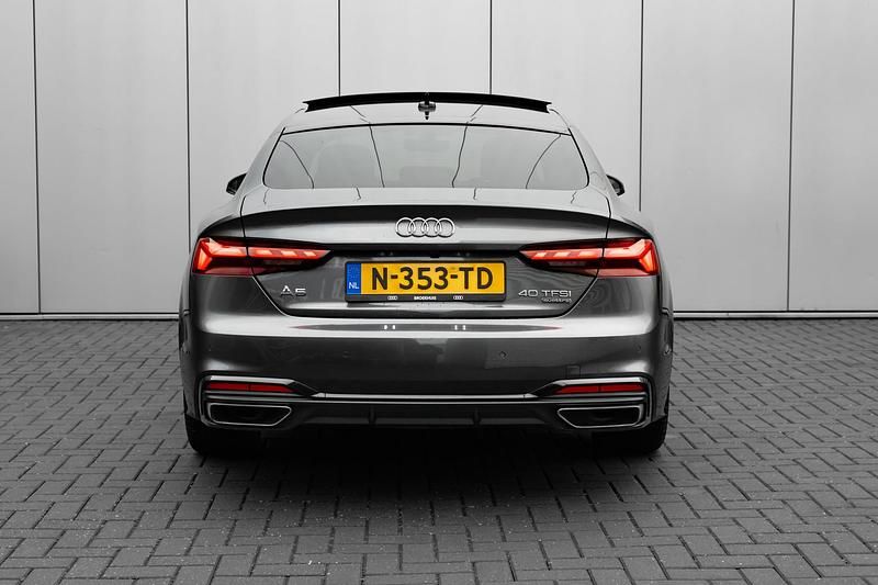 Occasion Audi A5 Sportback Competition 204 PK (150 kW) 2022 Grijs Hatchback