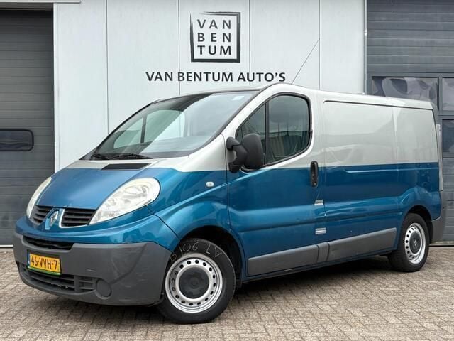 Grijs Gebruikt 2008 Renault Trafic Van | € 1.900 (Iets duurder) - Afbeelding 1/4