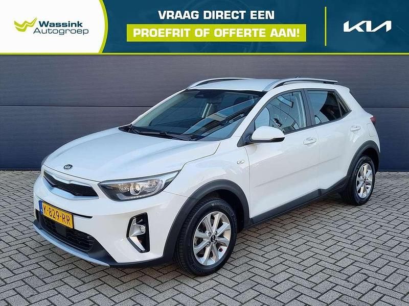 Wit Gebruikt 2021 Kia Stonic SUV | € 16.440 (Eerlijke prijs) - Afbeelding 1/4