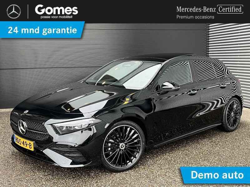 Zwart Gebruikt 2025 Mercedes A200 AMG line Stationwagen | € 48.950 - Afbeelding 1/4