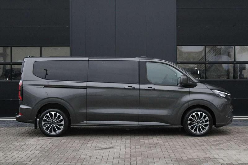 Occasion Ford Tourneo Titanium X 232 PK (170 kW) 2025 Grijs MPV