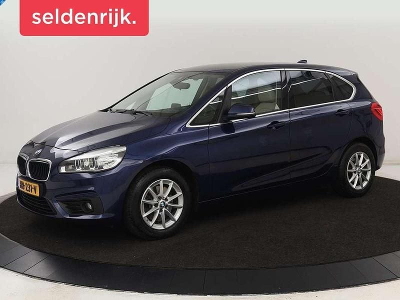 Blauw Gebruikt 2015 BMW 220 Active Tourer Executive MPV | € 12.900 (Eerlijke prijs) - Afbeelding 1/4