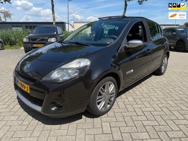Zwart Gebruikt 2011 Renault Clio II Hatchback | € 2.999 (Eerlijke prijs) - Afbeelding 1/4