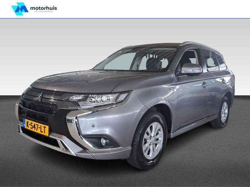 Grijs Gebruikt 2021 Mitsubishi Outlander P-HEV SUV | € 24.930 (Eerlijke prijs) - Afbeelding 1/4