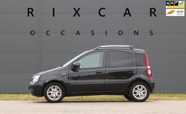 Zwart, metallic lak Gebruikt 2009 Fiat Panda Emotion Hatchback | € 2.940 (Eerlijke prijs) - Afbeelding 1/4