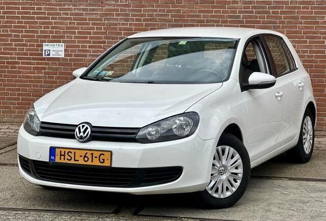Wit, metallic lak Gebruikt 2009 VW Golf VI Trendline Hatchback | € 4.450 (Eerlijke prijs) - Afbeelding 1/4
