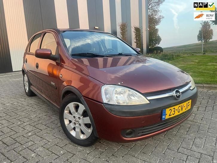 Gebruikt 2001 Opel Corsa Elegance | € 1.250 (Eerlijke prijs) - Afbeelding 1/1