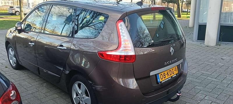 Occasion Renault Scénic III 131 PK (96 kW) 2009 Bruin MPV