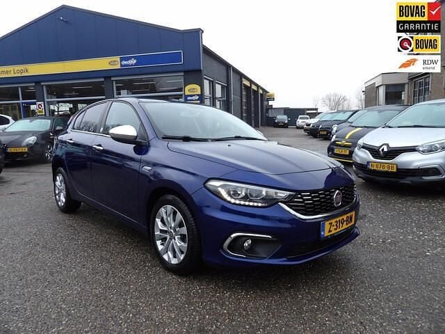 Occasion Fiat Tipo Mirror 95 PK (69 kW) 2019 Blauw Hatchback