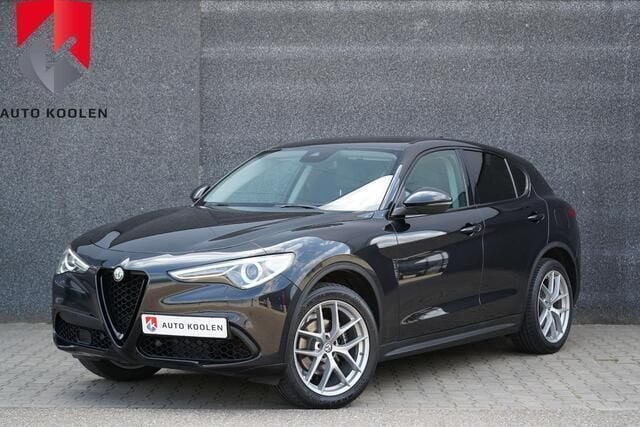 Zwart Gebruikt 2018 Alfa Romeo Stelvio SUV | € 26.950 (Goede deal) - Afbeelding 1/4