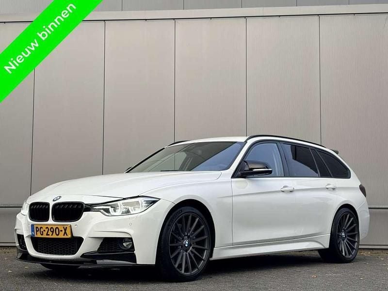 Wit Gebruikt 2015 BMW 340 M Sport Stationwagen | € 26.950 (Duur) - Afbeelding 1/4