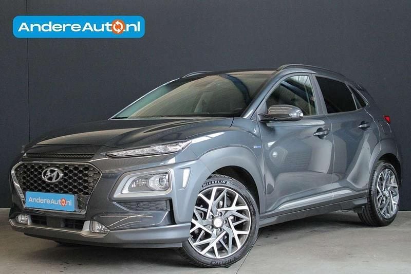 Grijs, metallic lak Gebruikt 2020 Hyundai Kona Premium SUV | € 21.995 (Eerlijke prijs) - Afbeelding 1/4