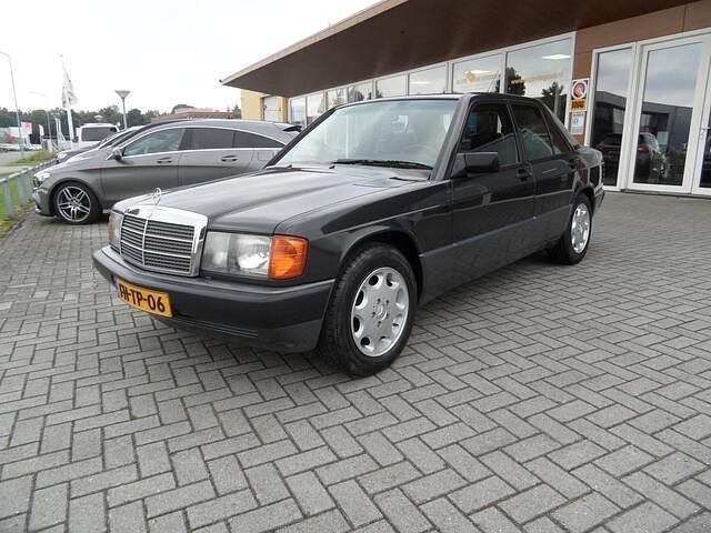 Zwart Gebruikt 1992 Mercedes 190 Sedan | € 6.450 - Afbeelding 1/4
