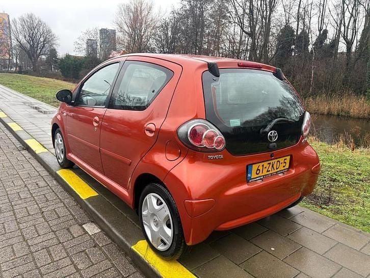 Occasion Toyota Aygo Comfort 68 PK (50 kW) 2012 Oranje Hatchback