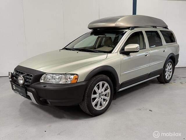 Beige Gebruikt 2006 Volvo XC70 Summum Stationwagen | € 13.945 (Duur) - Afbeelding 1/4