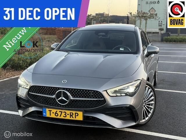 Occasion Mercedes CLA180 AMG line 136 PK (100 kW) 2023 Grijs Sedan