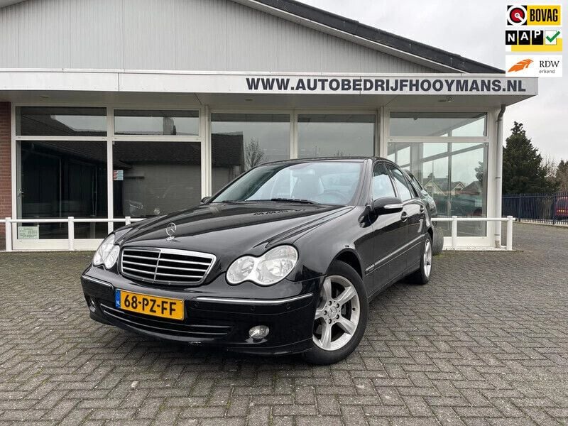 Zwart Gebruikt 2005 Mercedes C180 Avantgarde Sedan | € 10.950 - Afbeelding 1/4