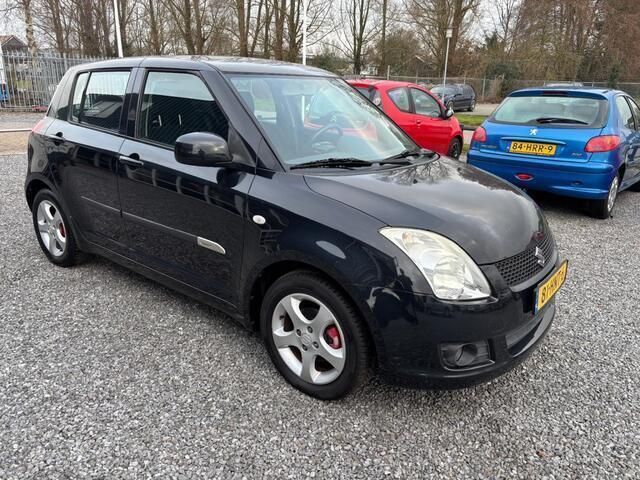 Zwart Gebruikt 2009 Suzuki Swift Hatchback | € 3.950 (Iets duurder) - Afbeelding 1/4