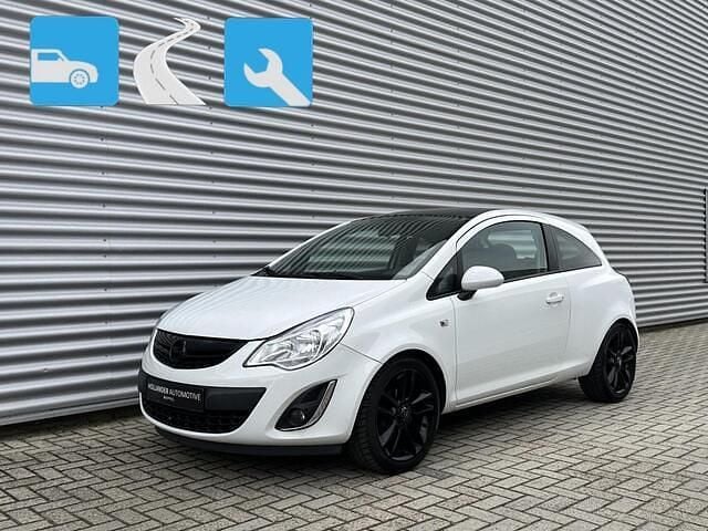 Wit Gebruikt 2012 Opel Corsa Color Edition Hatchback | € 4.450 (Eerlijke prijs) - Afbeelding 1/4