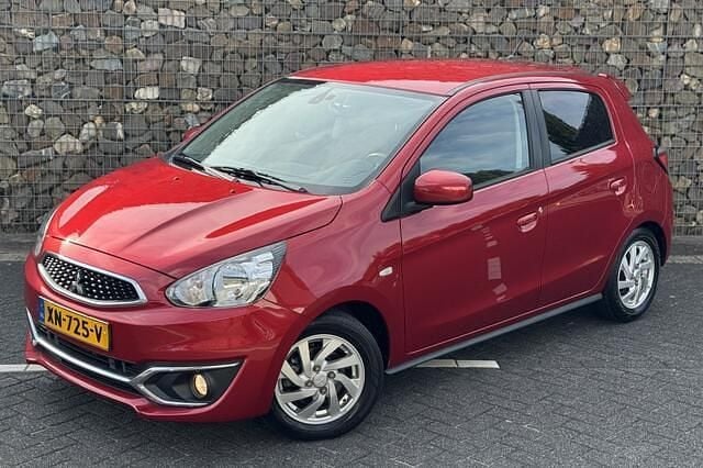 Rood Gebruikt 2019 Mitsubishi Space Star Active Hatchback | € 10.495 (Super prijs) - Afbeelding 1/4