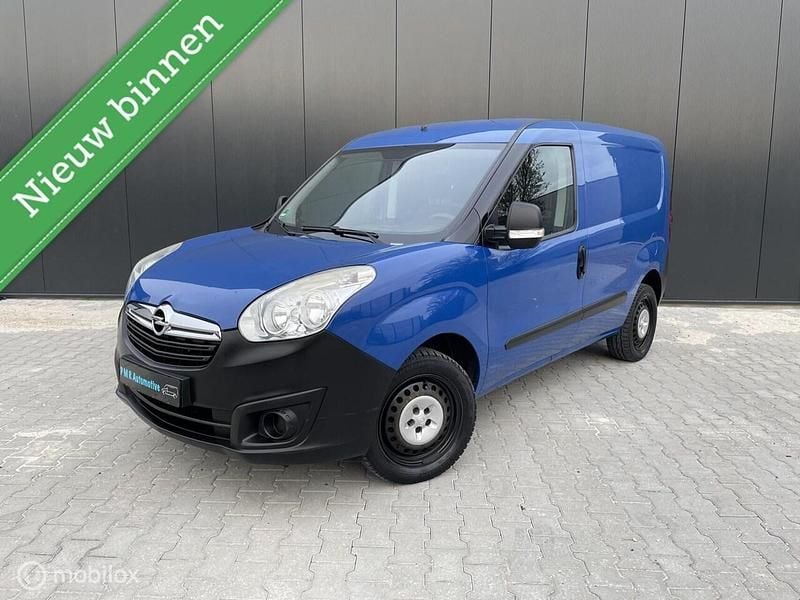 Overige Gebruikt 2015 Opel Combo Sedan | € 8.750 (Eerlijke prijs) - Afbeelding 1/4