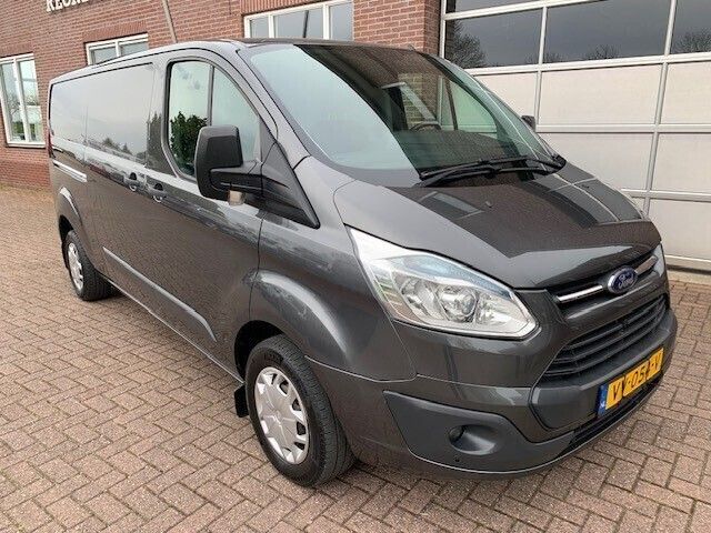 Grijs Gebruikt 2016 Ford Transit Custom Trend Van | € 12.850 - Afbeelding 1/4