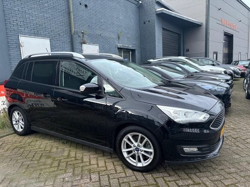Zwart, metallic lak Gebruikt 2018 Ford Grand C-Max Titanium MPV | € 10.900 (Eerlijke prijs) - Afbeelding 1/4