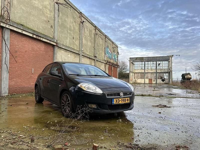 Occasion Fiat Bravo Dynamic 120 PK (88 kW) 2008 Zwart Hatchback