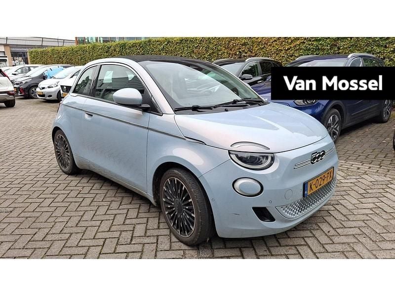 Blauw Occasion 2021 Fiat 500C La Prima Cabriolet | € 16.395 (Goede deal) - Afbeelding 1/2