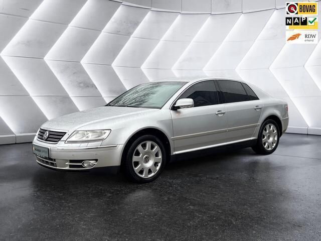 Grijs Gebruikt 2002 VW Phaeton Sedan | € 6.950 - Afbeelding 1/4