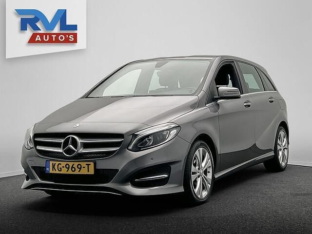 Grijs Gebruikt 2016 Mercedes B180 Prestige MPV | € 16.245 (Eerlijke prijs) - Afbeelding 1/4