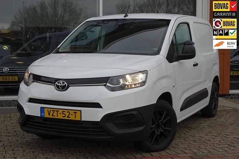 Wit Gebruikt 2021 Toyota Proace City City MPV | € 17.950 (Eerlijke prijs) - Afbeelding 1/4