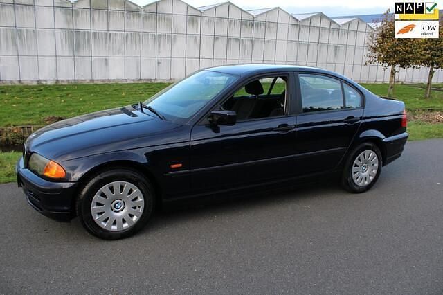 Blauw Gebruikt 2001 BMW 316 Executive Sedan | € 5.500 (Duur) - Afbeelding 1/4