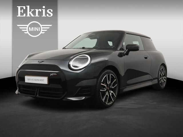 Grijs Gebruikt 2024 Mini Cooper SE Hatchback | € 37.450 (Eerlijke prijs) - Afbeelding 1/4