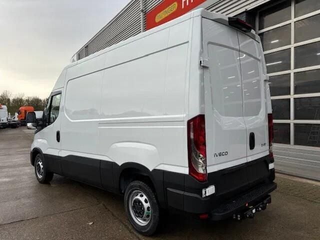 Occasion Iveco Daily 159 PK (116 kW) 2024 Wit Van