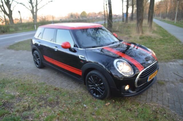 Zwart Gebruikt 2016 Mini One Clubman Pepper Stationwagen | € 14.950 (Duur) - Afbeelding 1/4