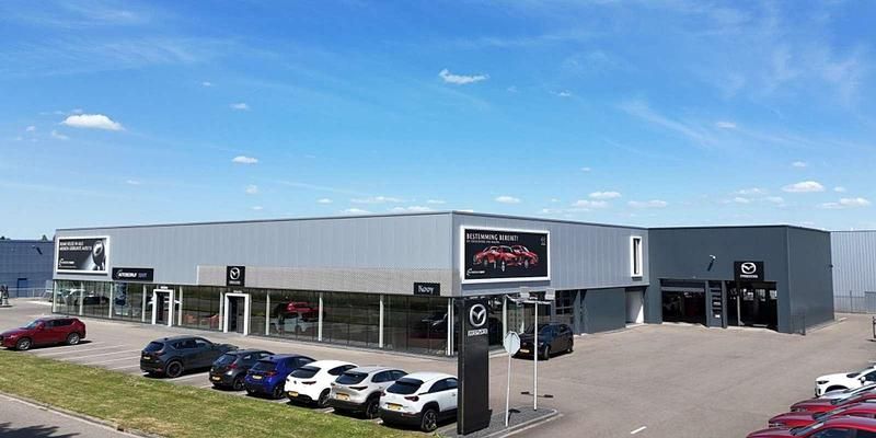 Occasion Toyota Aygo X-play 69 PK (50 kW) 2017 Rood Hatchback