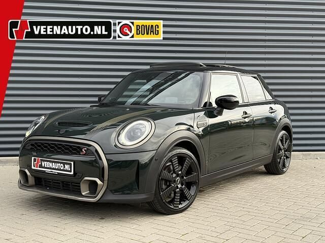 Groen Gebruikt 2022 Mini Cooper S Resolute Edition Hatchback | € 33.945 (Eerlijke prijs) - Afbeelding 1/4