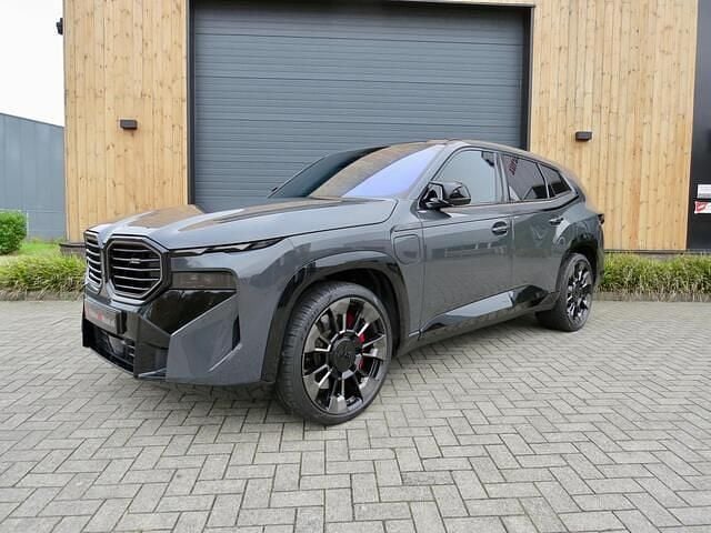 Grijs Gebruikt 2024 BMW XM Executive SUV | € 99.950 (Eerlijke prijs) - Afbeelding 1/4