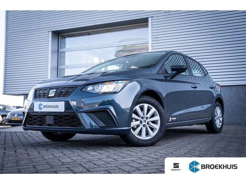Grijs Gebruikt 2024 Seat Ibiza Style Hatchback | € 19.950 (Iets duurder) - Afbeelding 1/4