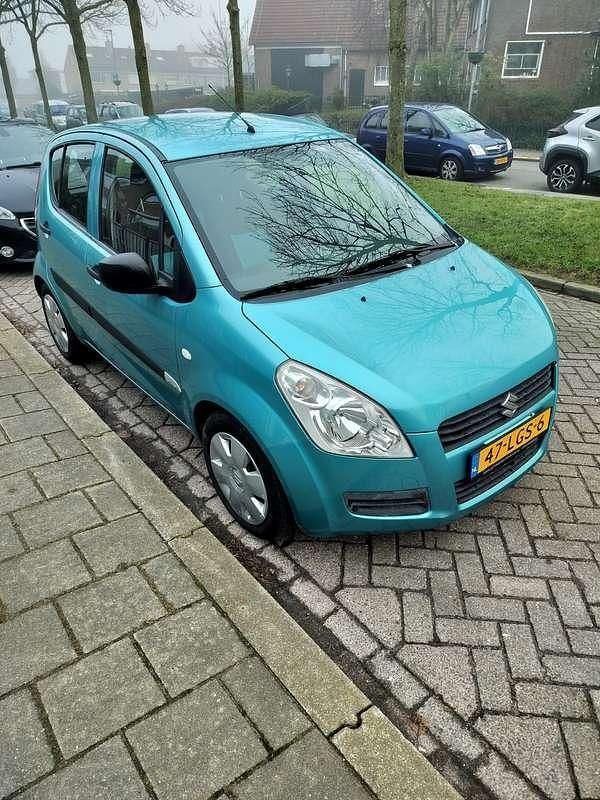 Groen Occasion 2010 Suzuki Splash Hatchback | € 2.600 (Goede deal) - Afbeelding 1/4