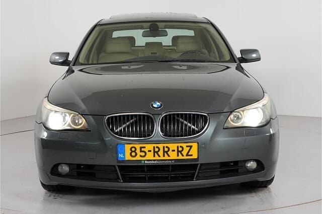 Occasion BMW 545 Executive 335 PK (246 kW) 2005 Grijs Sedan